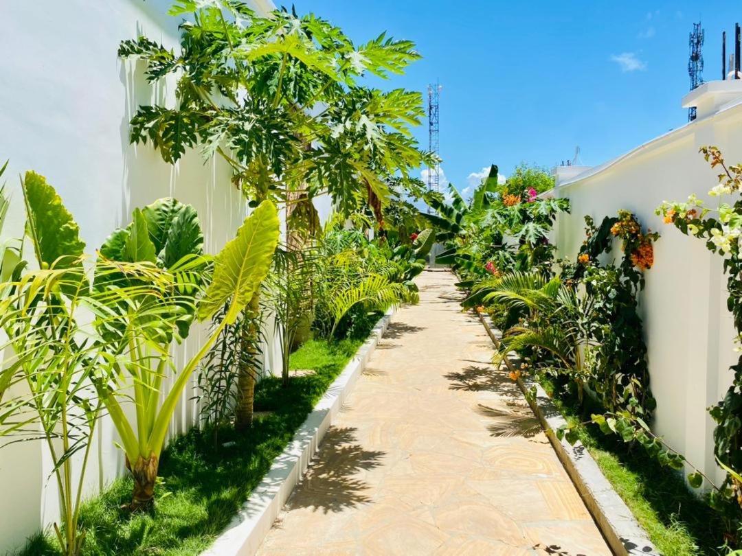The Bali Resort Zanzibar Pingwe Exterior photo